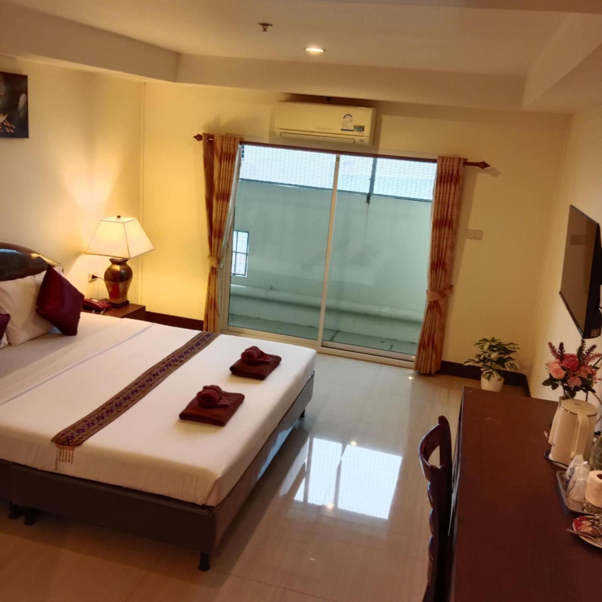 Pearl Place Hotel Хатъяй Экстерьер фото